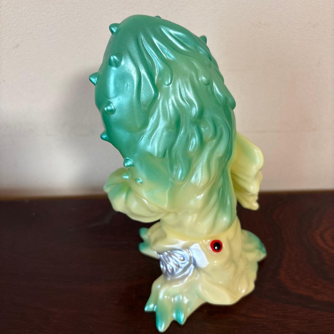 M1号 蓄光グリーンモンス　スタンダードサイズ ウルトラQ ソフビ