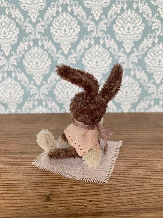 《モールアート》アンティーク風バニーちゃん♡困り顔（´-`）