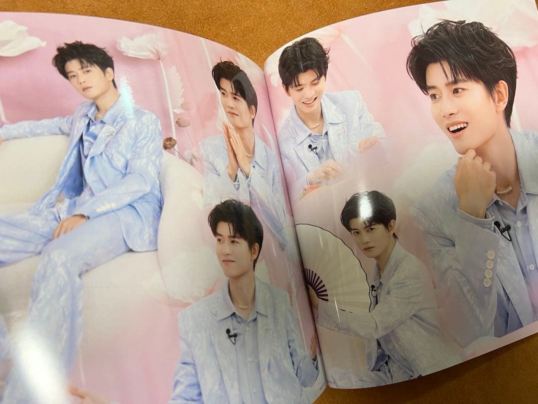 2023(一)アレン・レン（任嘉倫）個人写真集 正方形32p ALLEN写真集