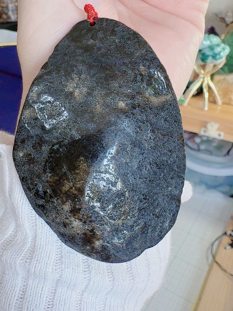 天然本翡翠《本物保証》大型「龍牌」藍水翡翠原鉱皮付きペンダント　ホルダー