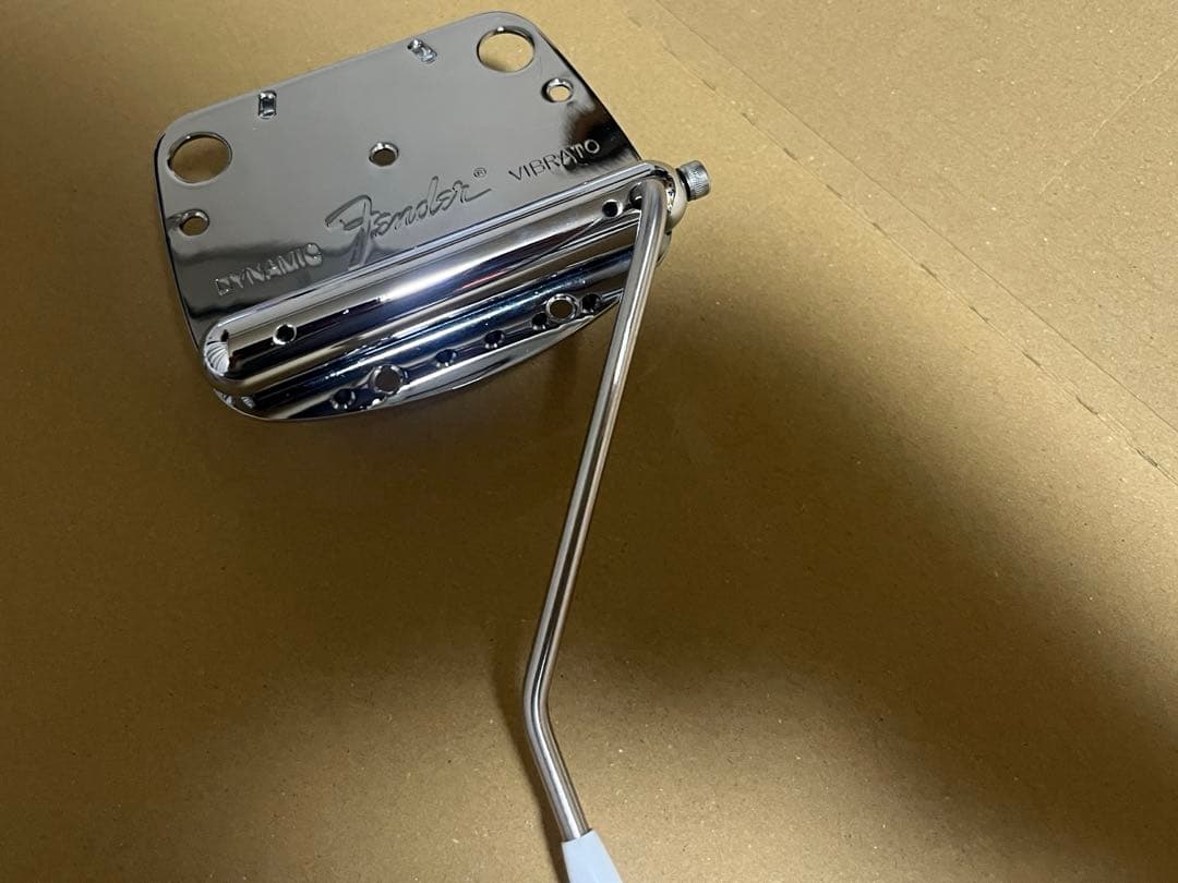 Fender Mustang Tremolo インチサイズ - メルカリ