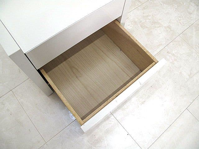 【展示品】シモンズ ナイトテーブル 　　ベッドサイドテーブル サイドチェスト