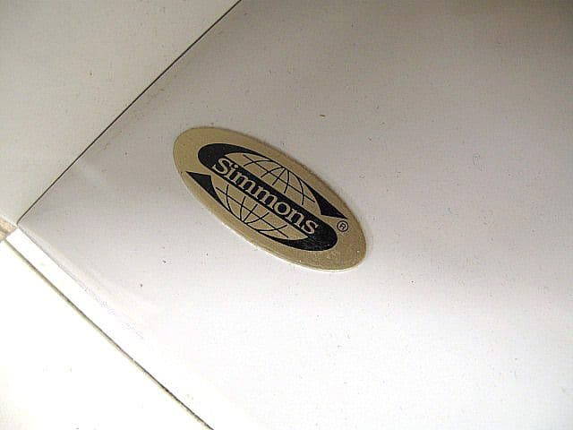 【展示品】シモンズ ナイトテーブル 　　ベッドサイドテーブル サイドチェスト