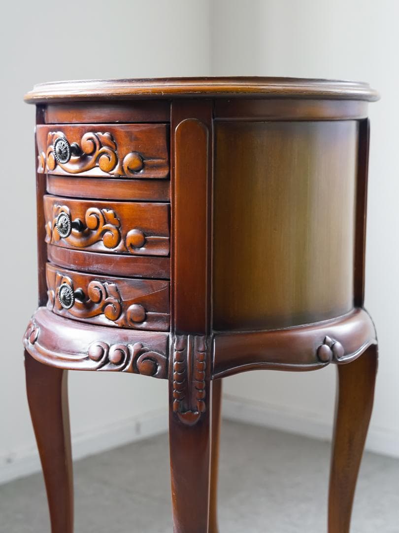 廃盤 コモ ラウンドチェスト 猫脚 アンティークキャビネット