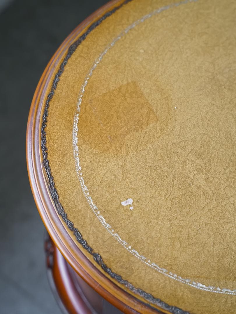 廃盤 コモ ラウンドチェスト 猫脚 アンティークキャビネット