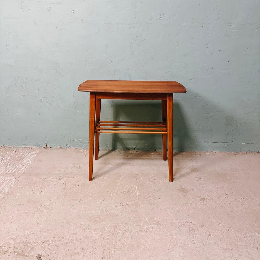 デンマーク　チーク材　サイドテーブル　北欧家具　北欧ビンテージ