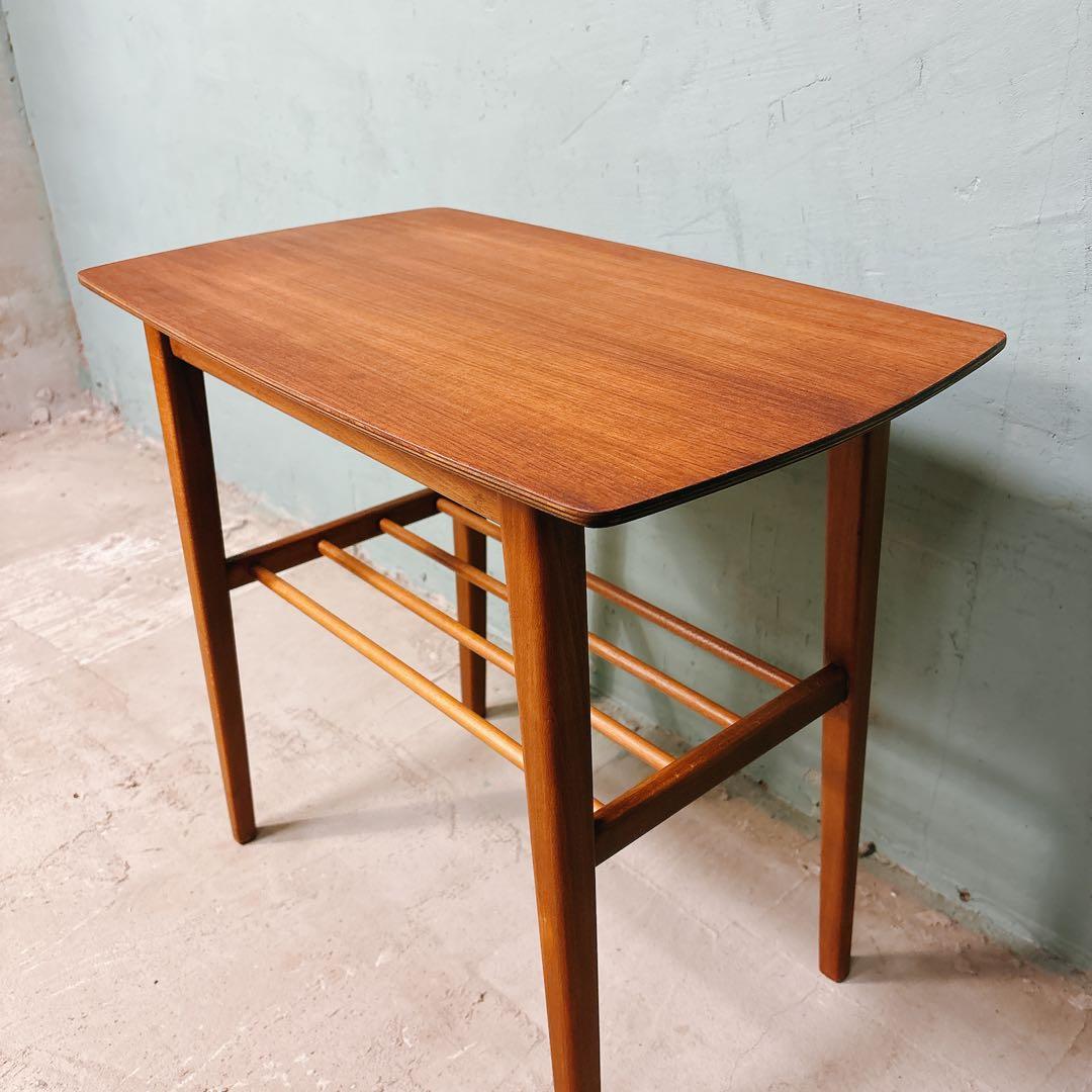 デンマーク　チーク材　サイドテーブル　北欧家具　北欧ビンテージ