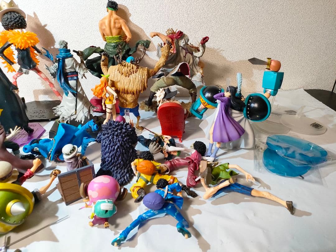 ☆　ワンピースフィギュア　まとめ売り　ロビン　ブルック　ゾロ　白ひげ　コラソン