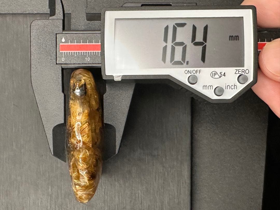 ルチルクォーツ縁起物（如意）