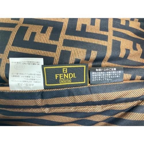 新年セール☆FENDI フェンディ シルク肌掛け布団 150×200 廃盤モデル