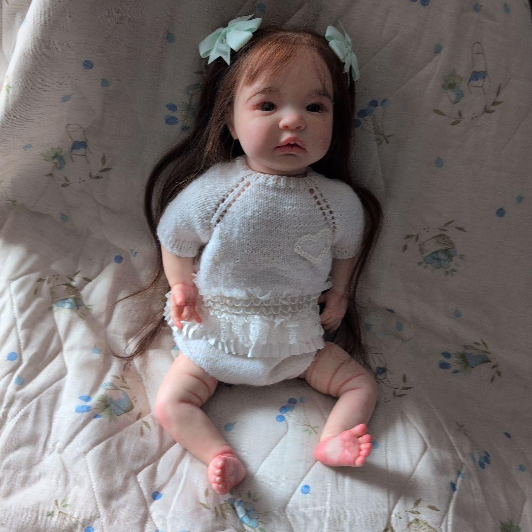 リボーンドール　透明感のある女の子