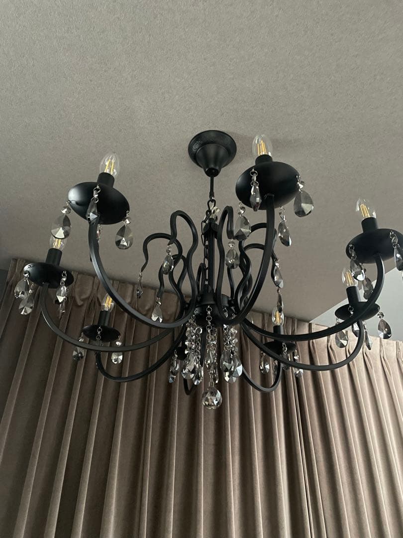 【極美品】8灯 シャンデリア ブラック