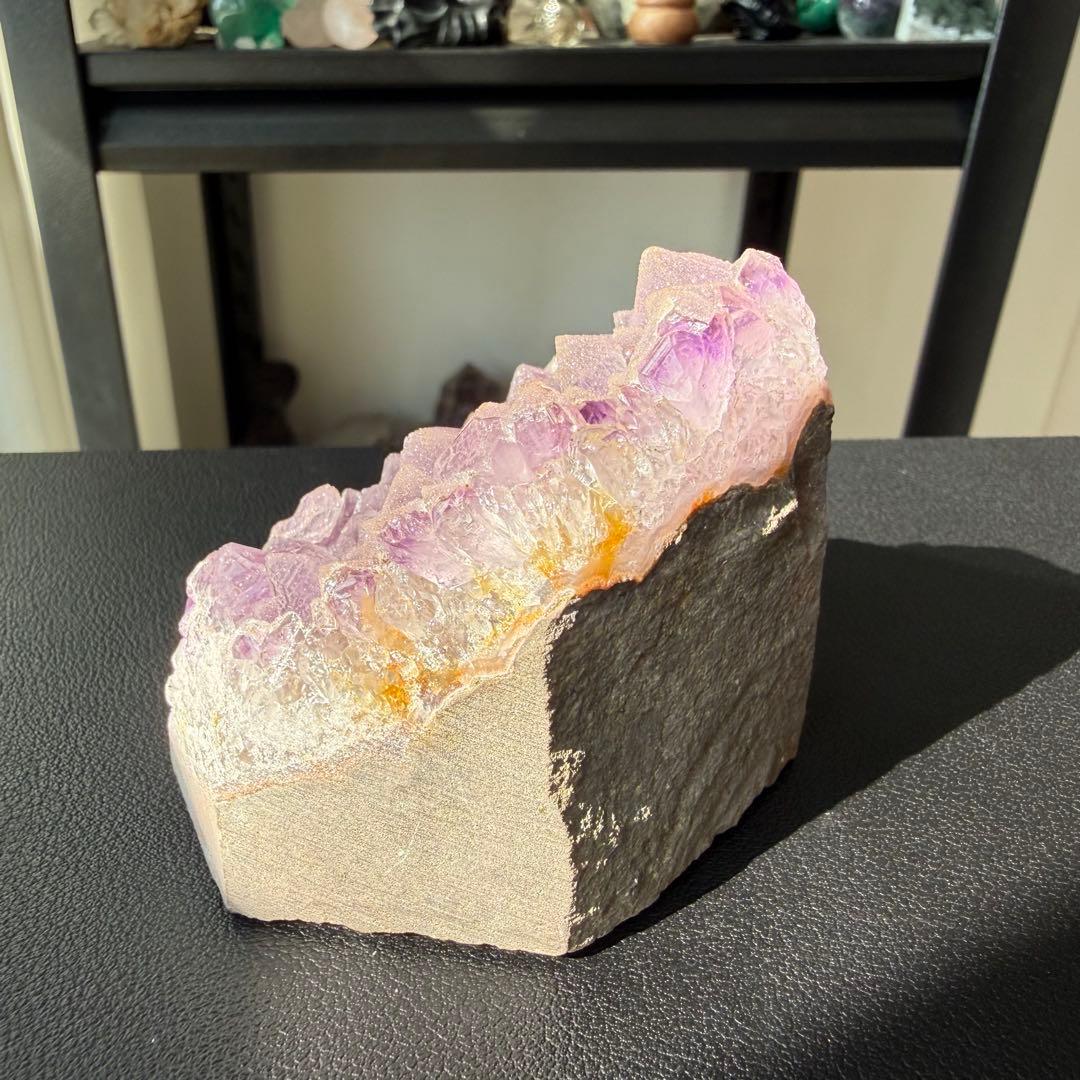 天然石アメジストの原石　置物　鉱物NO.021409