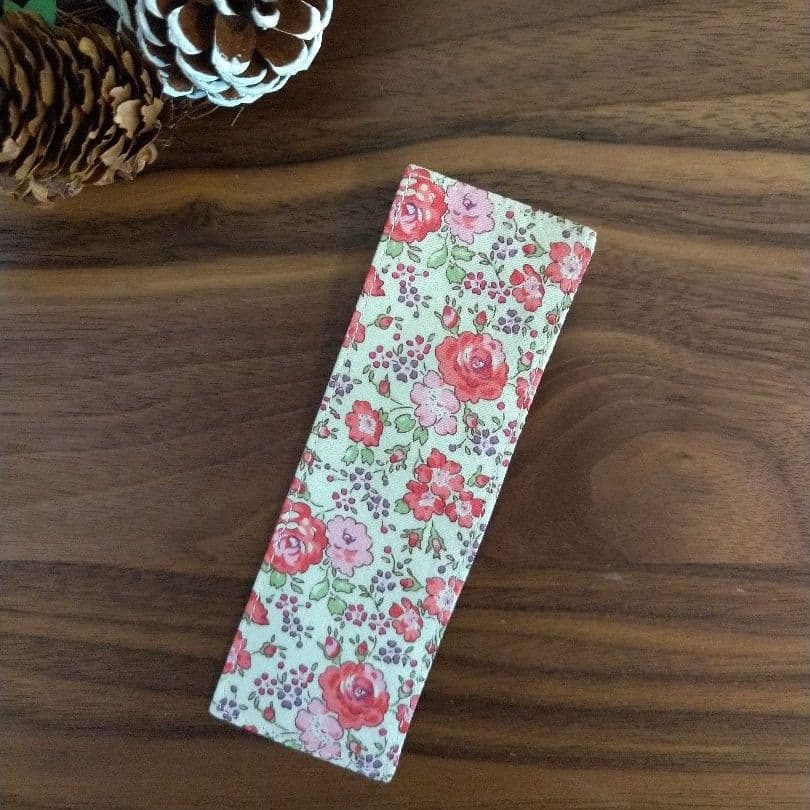 しおり　ブックマーカー❁フェリシテ　リバティプリント使用　ハンドメイド