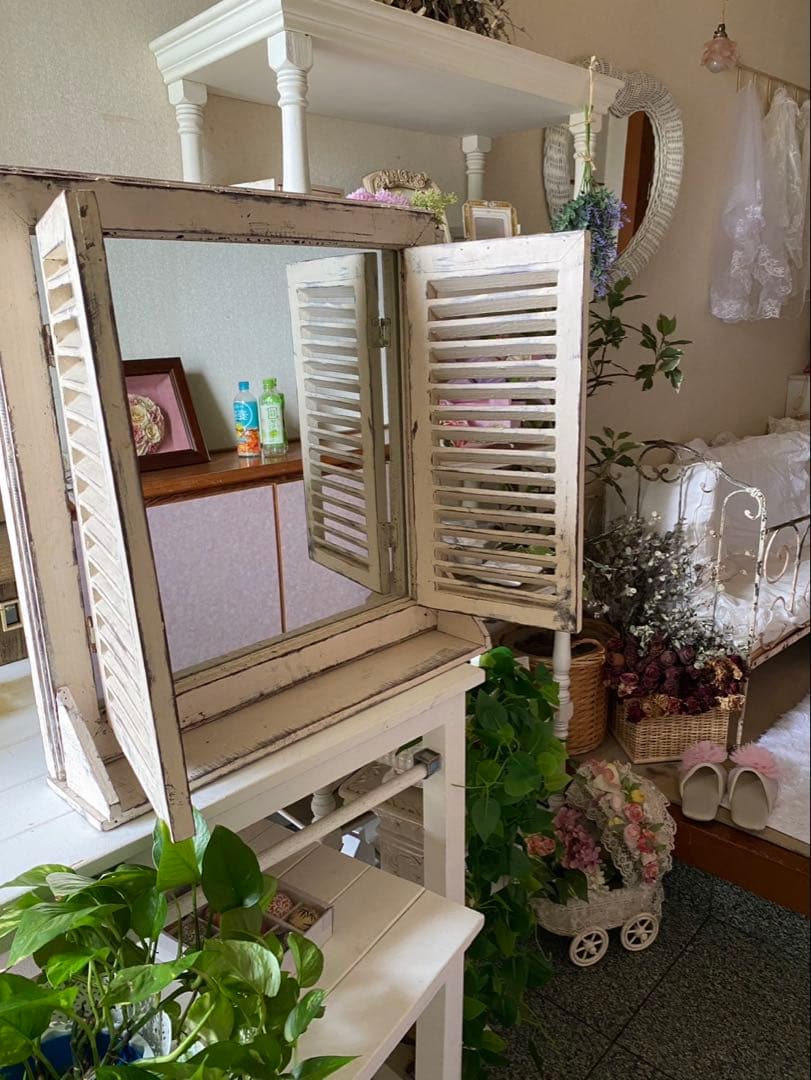 鏡付きシェルフ