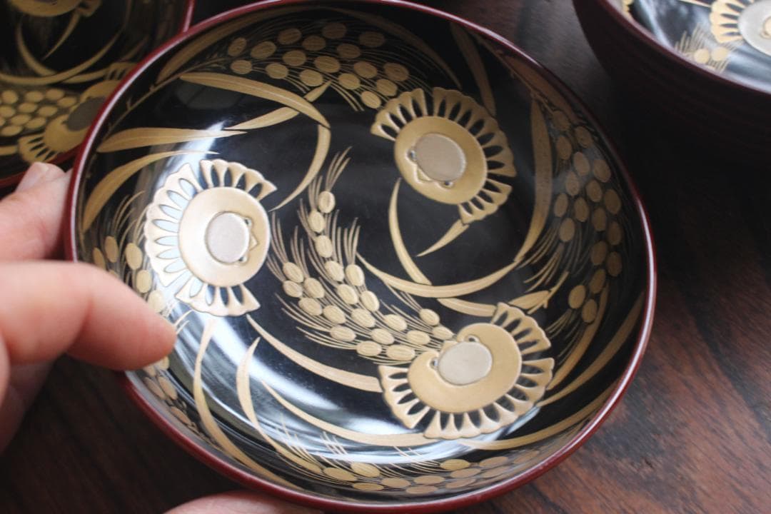 デッドストック！深みある糸目紅溜塗に極上稲穂福来雀蒔絵のお椀2点（検輪島塗雑煮椀