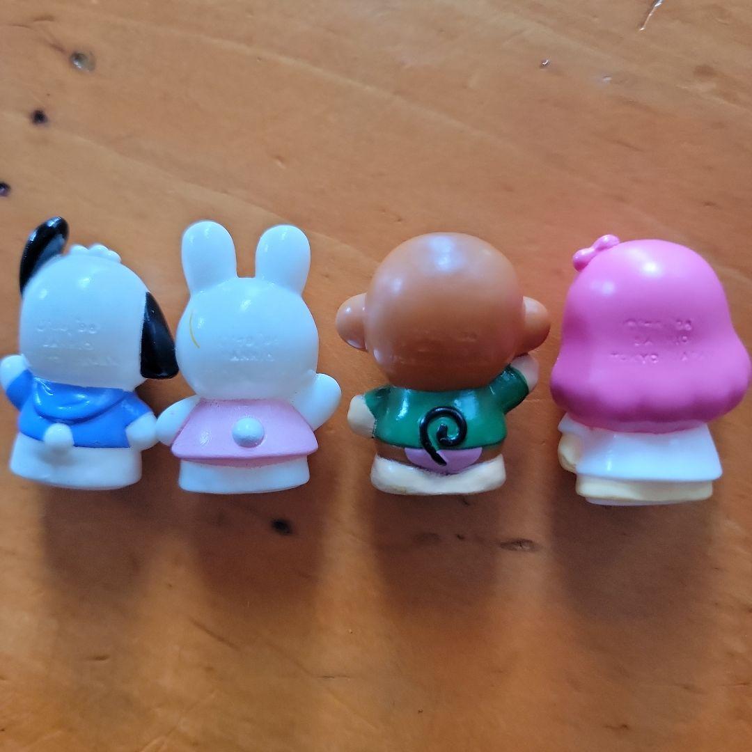 サンリオマスコット4体セット　ポチャッコ　キキララ　チアリーチャム　フィギア