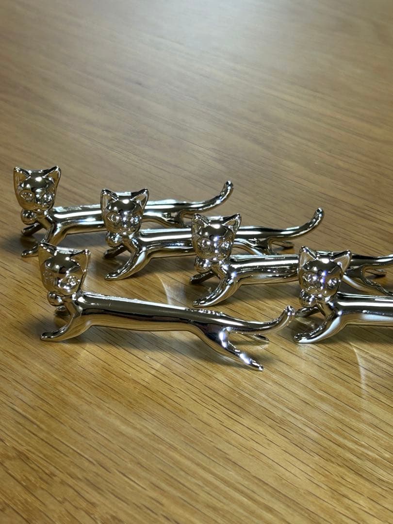 金属ネコナイフレスト100個セット新品です♪ デパートより半額