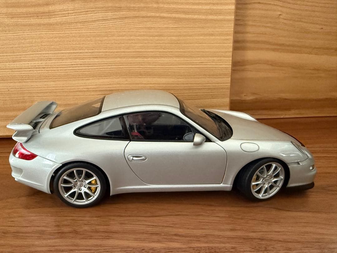 オートアート製1/18スケール ポルシェ 911（997）GT3