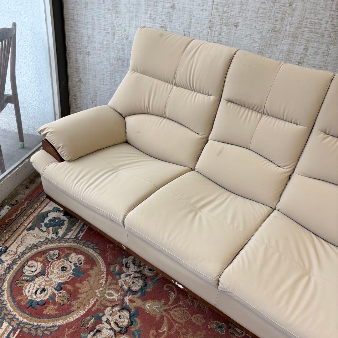 北欧レトロ ニトリ Nシールド フェイクレザーソファー 三人掛けソファー