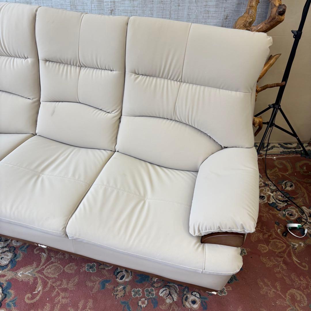 北欧レトロ ニトリ Nシールド フェイクレザーソファー 三人掛けソファー