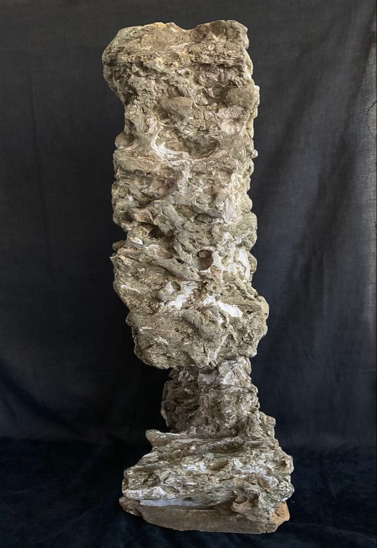 素晴らしい！奇岩水石/パワーストーン/さざれ石/鉱物見本