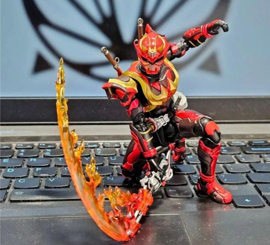 真骨彫製法　仮面ライダー装甲響鬼　用　手首、エフェクトパーツセット　アームド