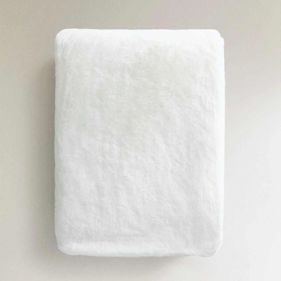 ザラホーム　ZARA  フェイクファーエコファーブランケット　白