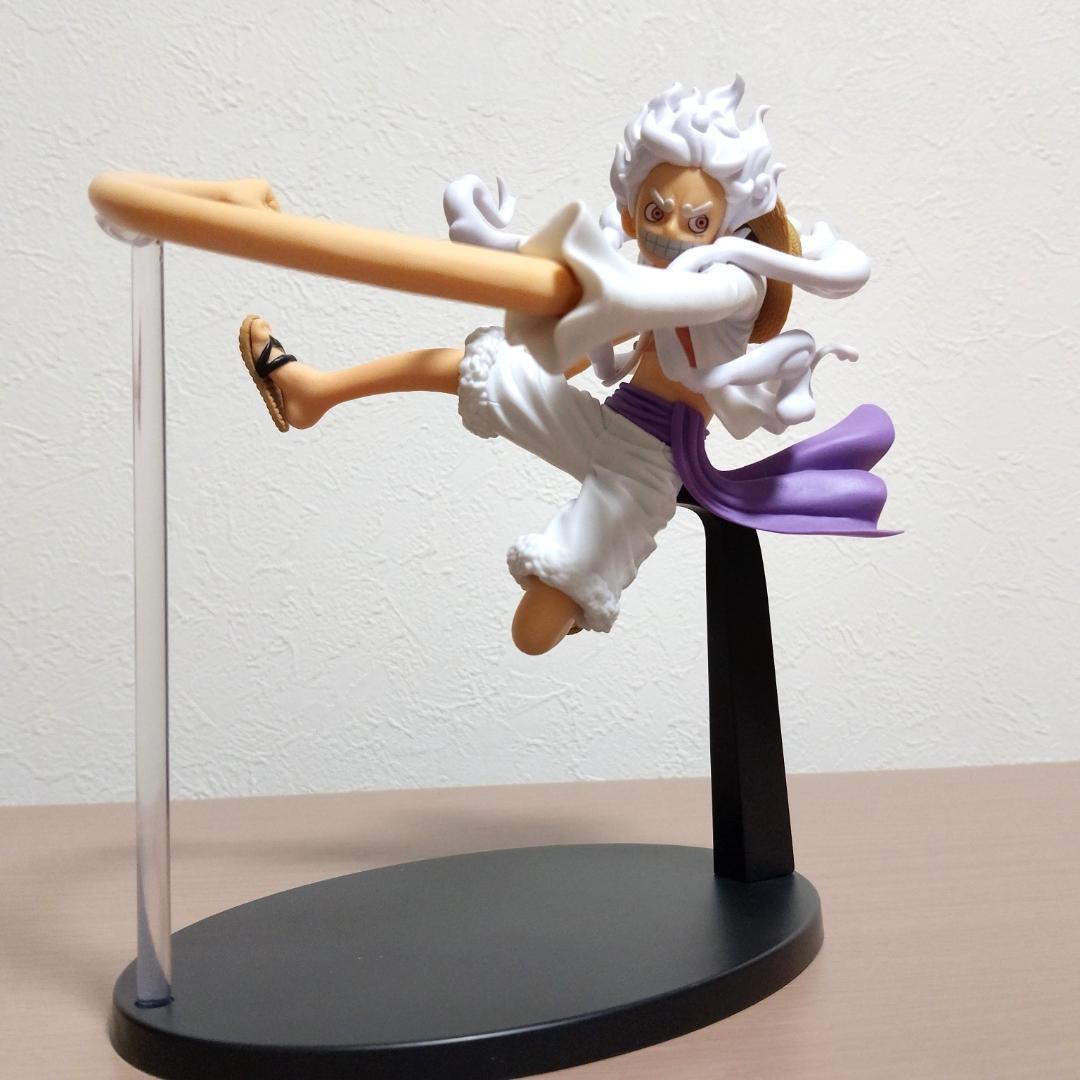 ワンピースフィギュアまとめ売り　17個　サニー号DX(レア品)　ルフィ　白ひげ