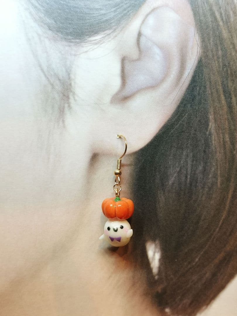 ハロウィン　パンプキンとオバケピアス