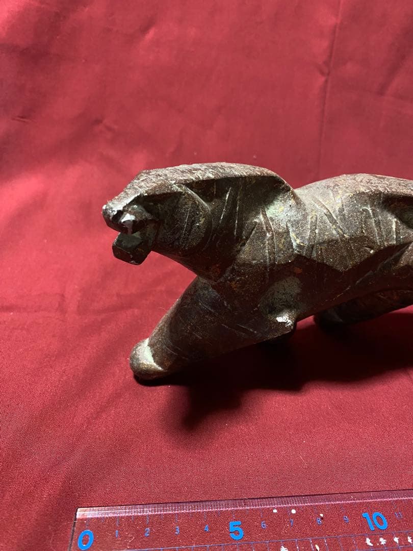 ブロンズ製トラの彫刻 約30cm