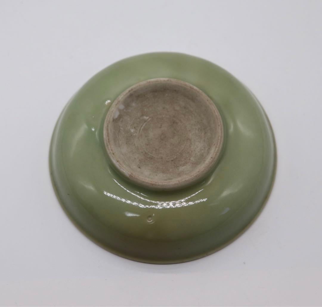 中国　青磁小皿　古陶磁器　送料込み0108