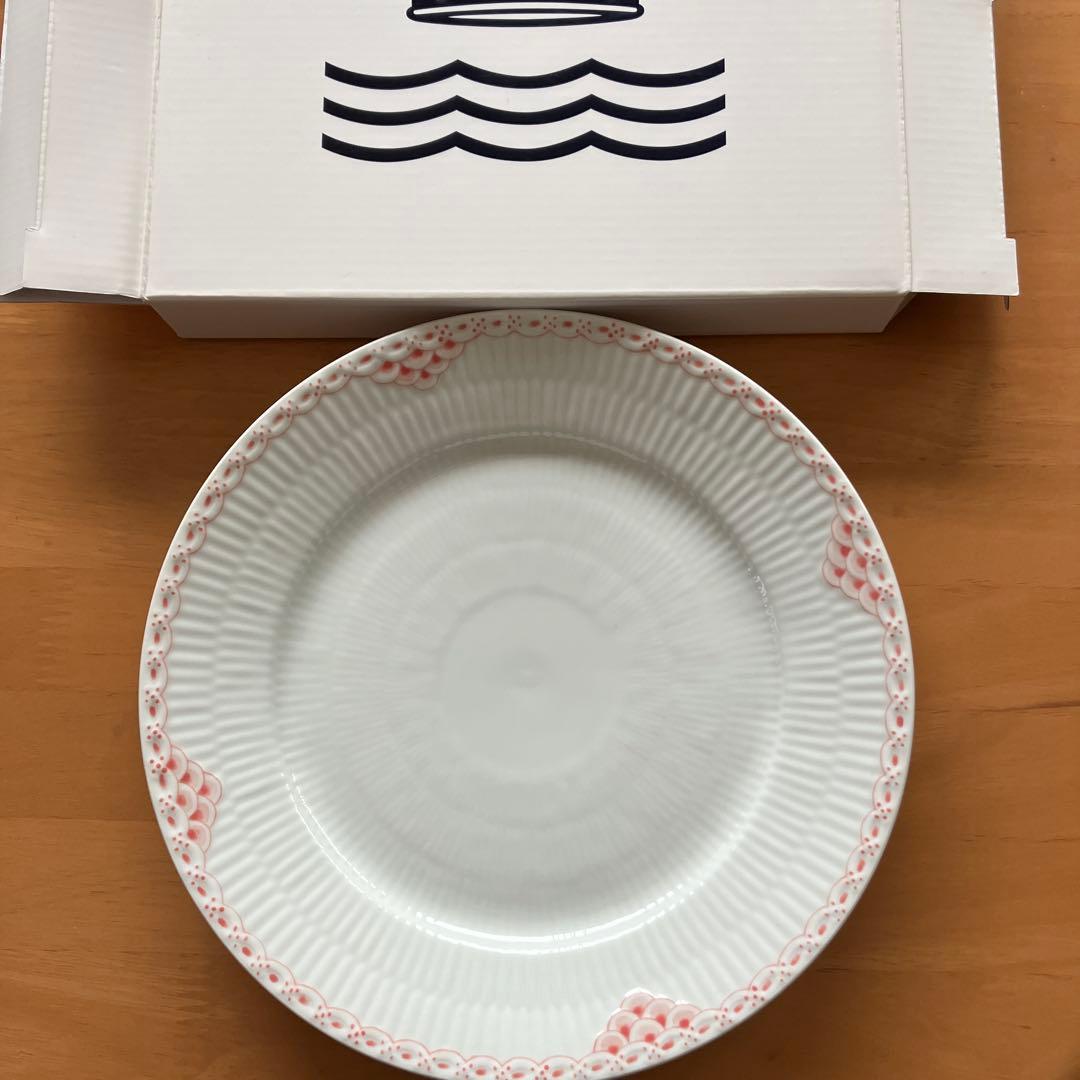 希少　ロイヤルコペンハーゲン　中皿　22cm 未使用
