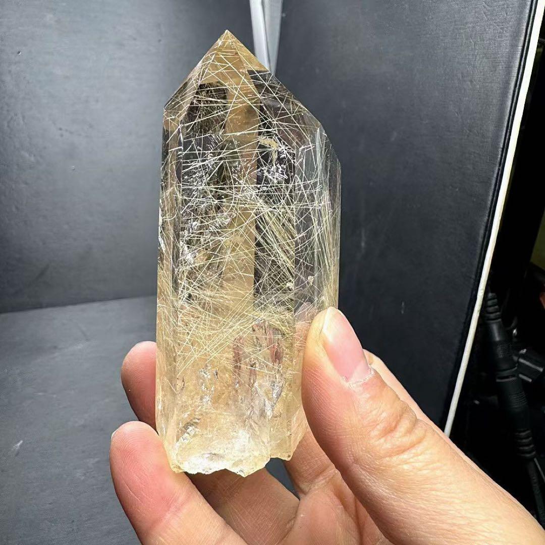 天然石ルチルクォーツのポイント　置物G. 537