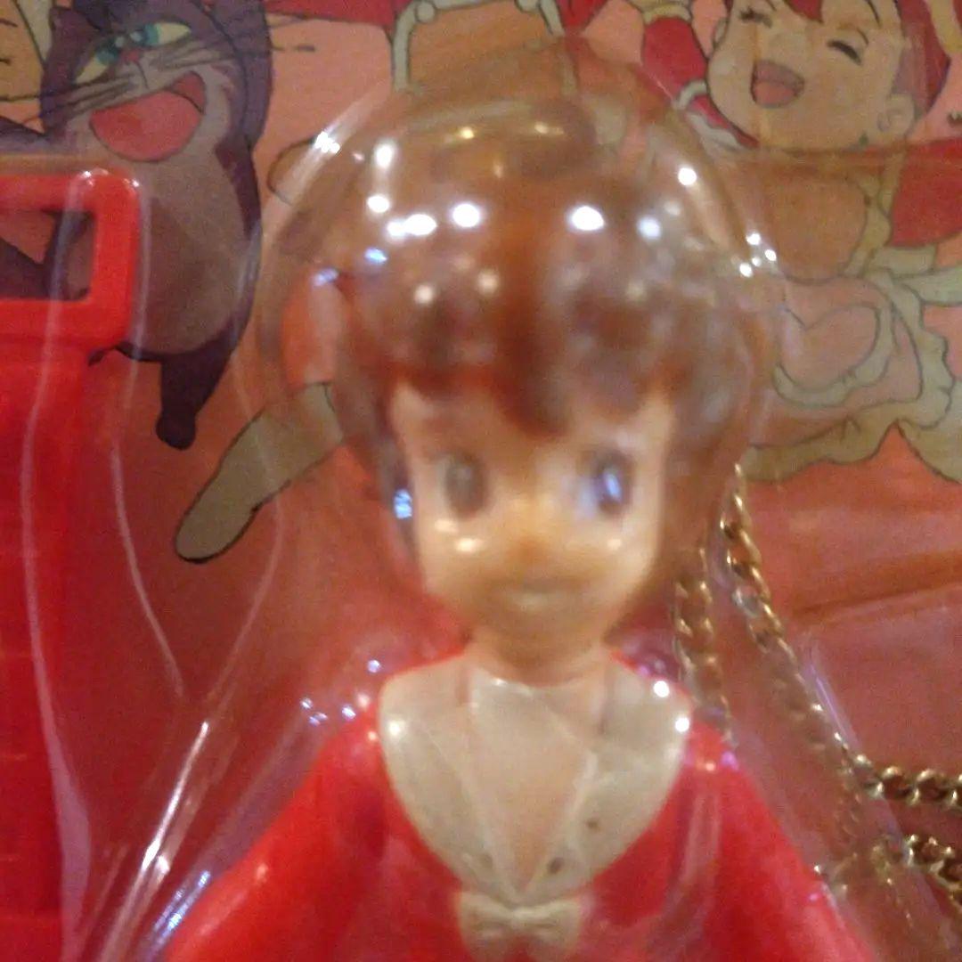 魔法使いサリー フィギュア 赤　時計、ペンダントセット