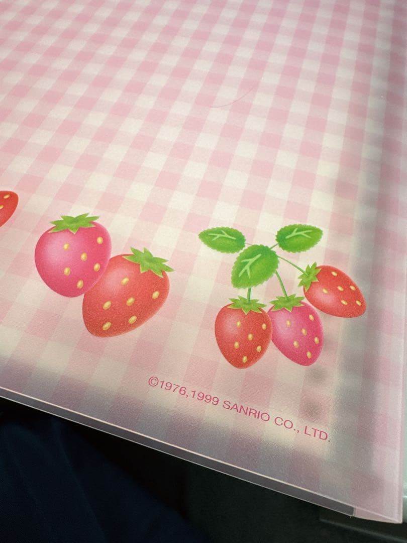 1999年 レア Hello Kitty いちご柄リングノート セット - メルカリ