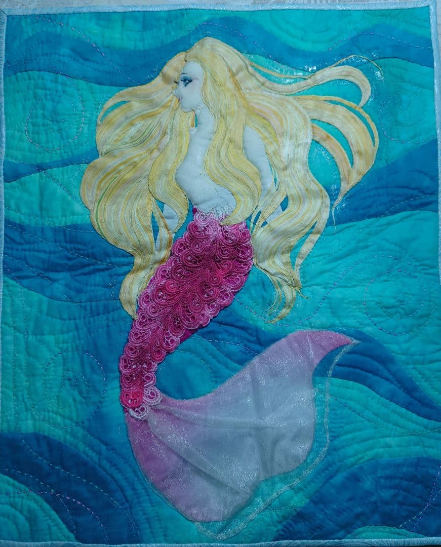 ハワイアンキルトミニタペストリー(マーメイド)