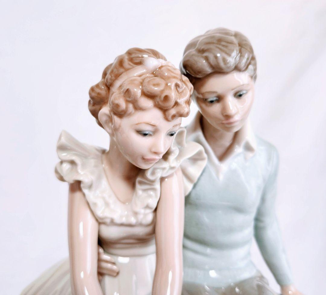 リヤドロ【希少美品】フィギュリン《ヤングラブ》《天にも昇る気持ち》No.1409