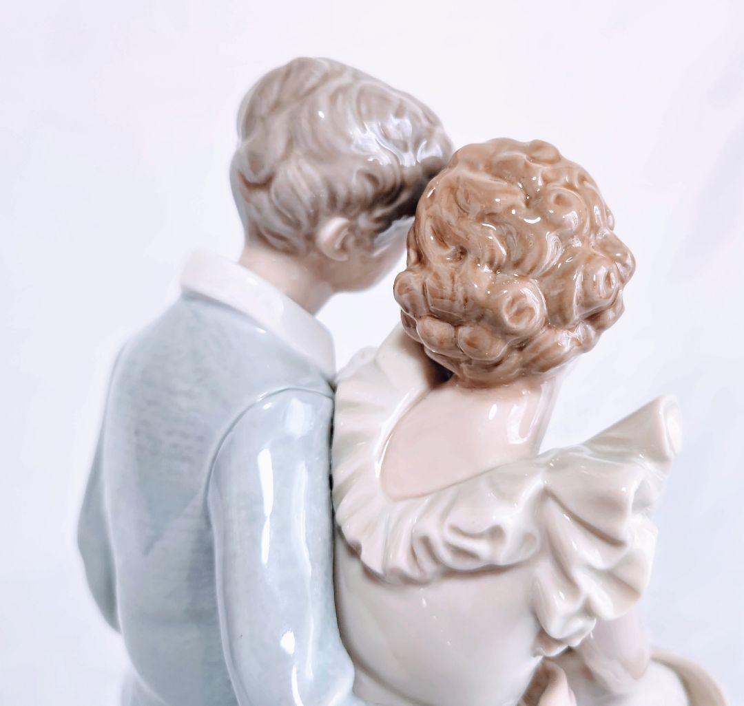 リヤドロ【希少美品】フィギュリン《ヤングラブ》《天にも昇る気持ち》No.1409