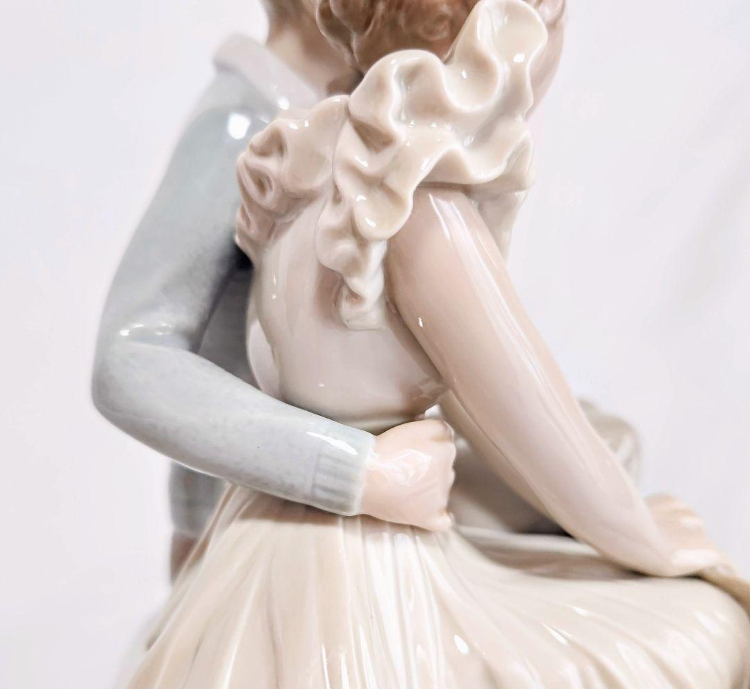 リヤドロ【希少美品】フィギュリン《ヤングラブ》《天にも昇る気持ち》No.1409