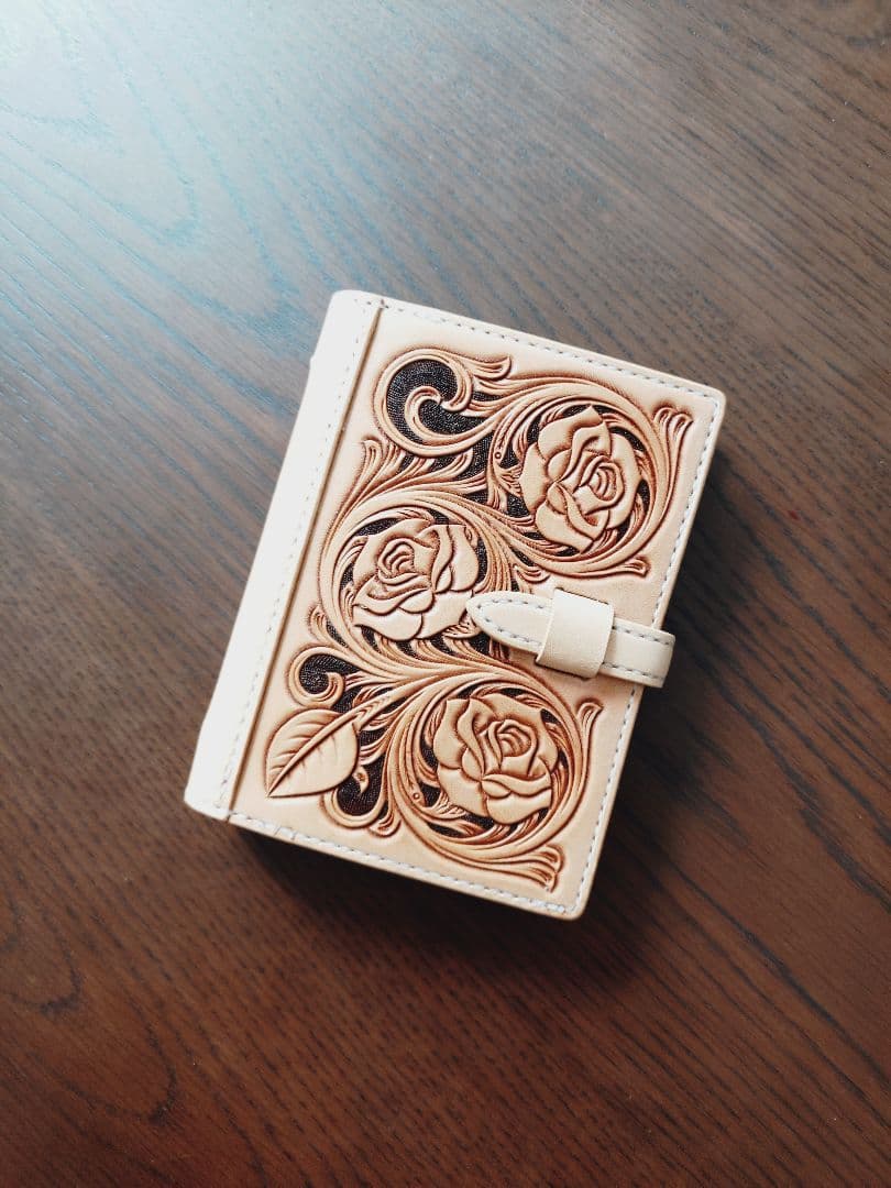 薔薇のシステム手帳　ミニ6 　革カービング