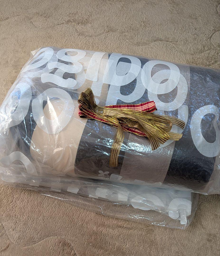 さ*る様 新品未使用 Yogibo ヨギボーキャタピラーロール ショート