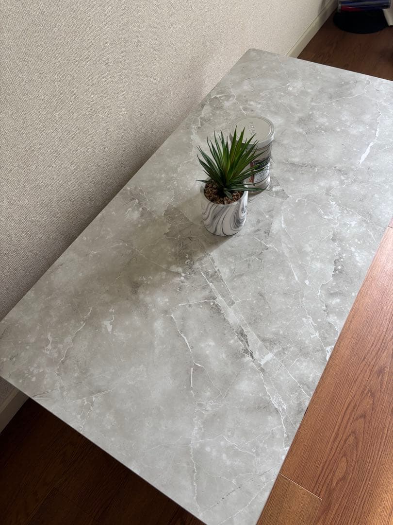 都内お引き渡し可能⭐︎大理石調⭐︎多機能センターテーブル 引き出し付き四つの椅子付き