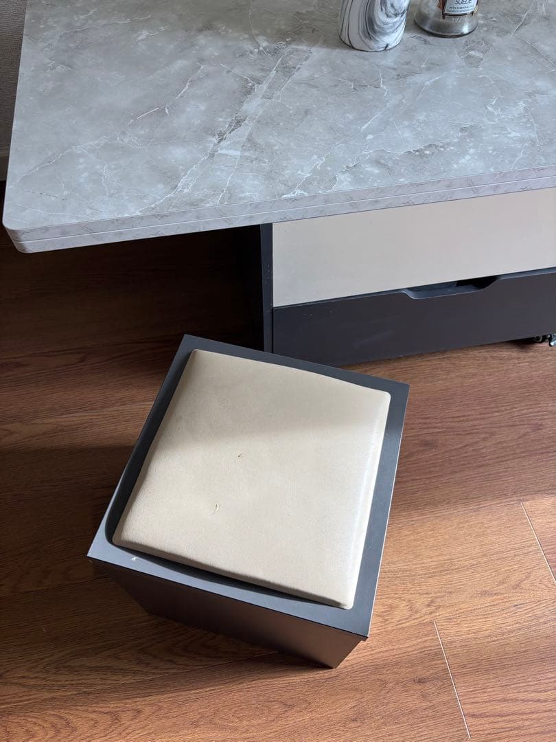 都内お引き渡し可能⭐︎大理石調⭐︎多機能センターテーブル 引き出し付き四つの椅子付き