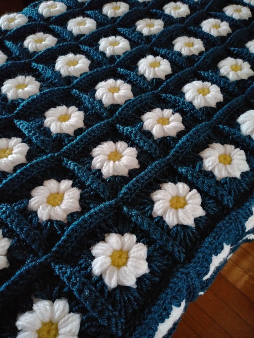 ぷっくりお花のマルチカバー♥かぎ針編み♥大判♥インディゴ