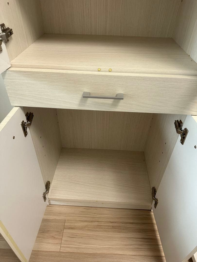 【値下げ中】キッチン　食器棚　ホワイト