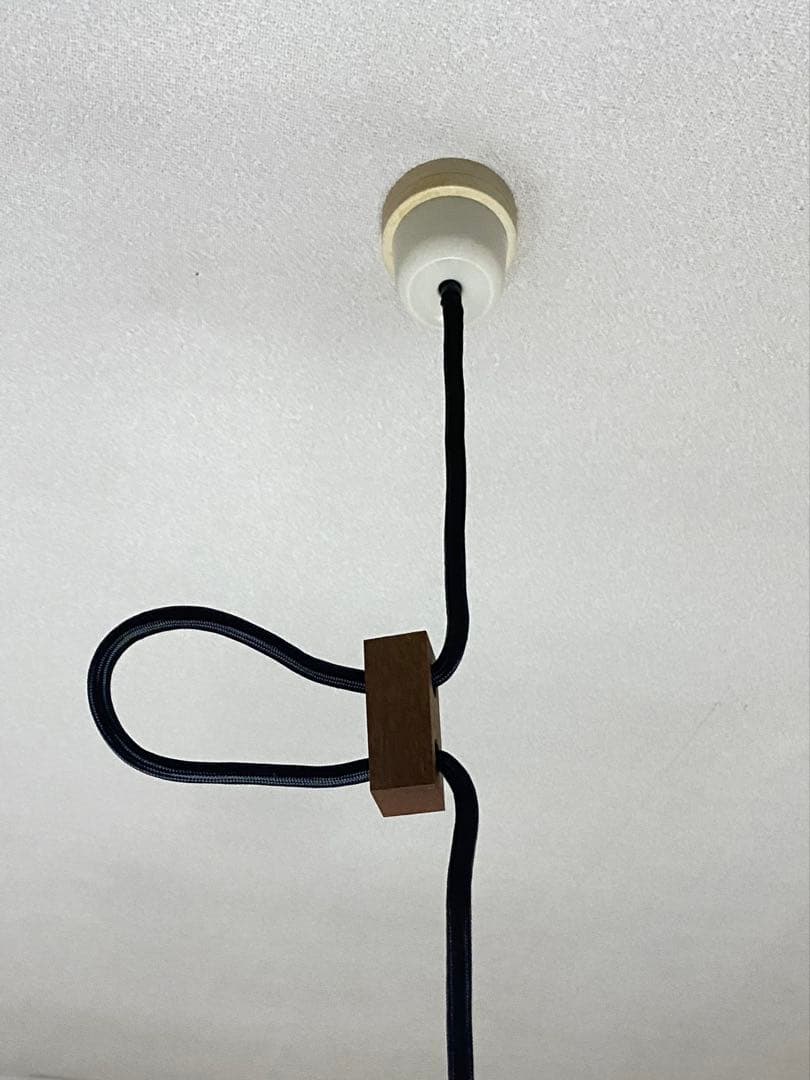 ペンダントライト　ホワイト系　フラワーペンダント　レトロ　天井照明　リペア済み