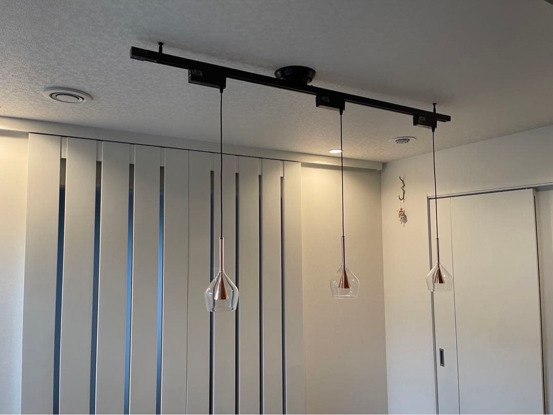 コイズミ　ペンダントライト　屋内　照明　大人気商品　送料込み