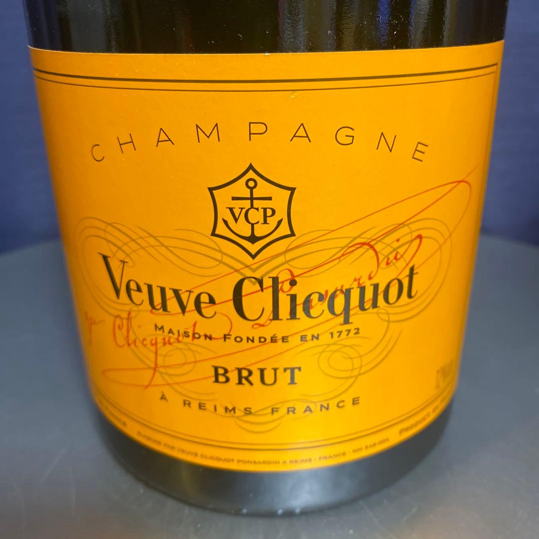 【フェルナンド・アロンソ直筆サイン入り】 ヴーヴ・クリコ マグナムボトル 空瓶