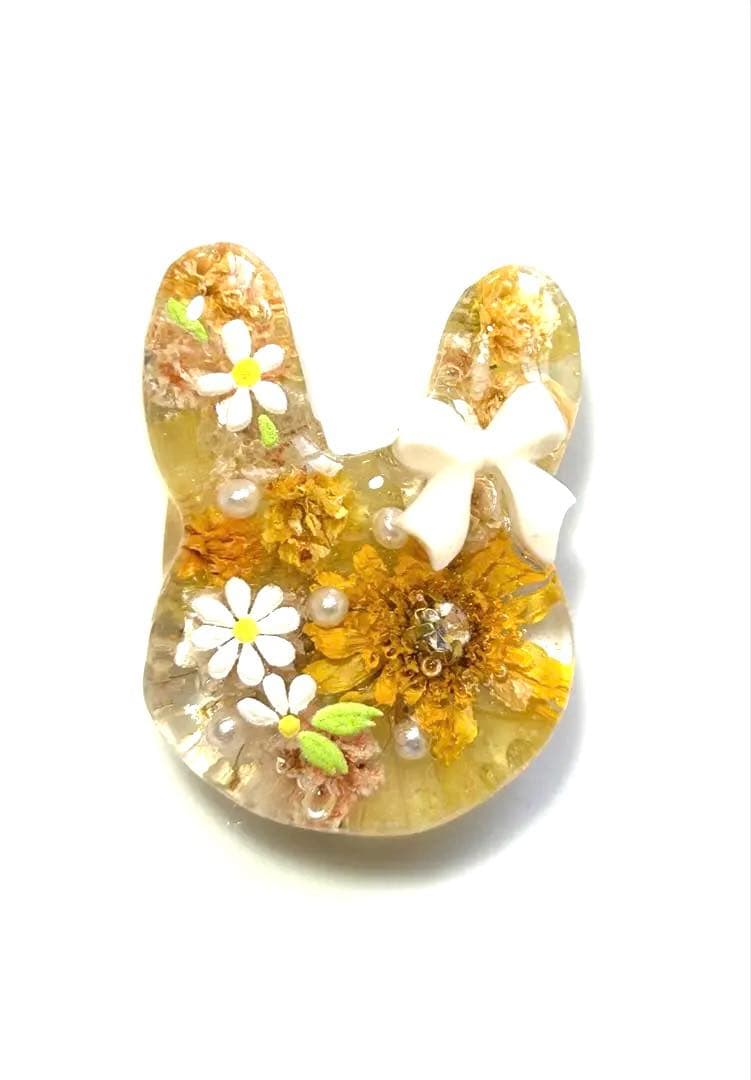 ウサギ型レジンヘアゴム - メルカリ